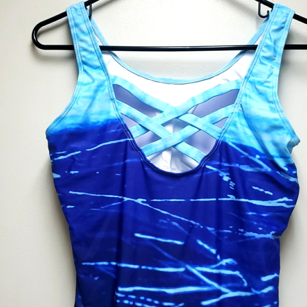 Womens Swimsuit (L) - Picture 7 of 9